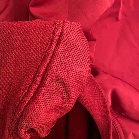 Red golf pullover - Picture 2 of 3